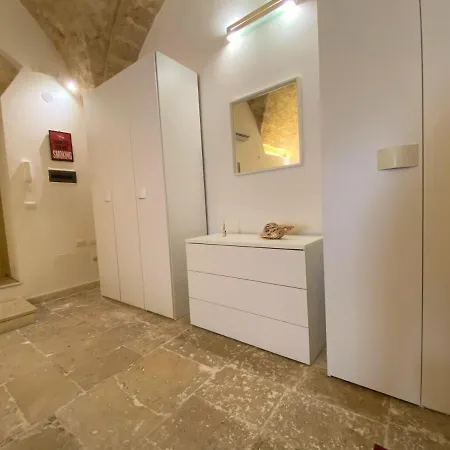 La Pietra Di Tommaso - Station Bari